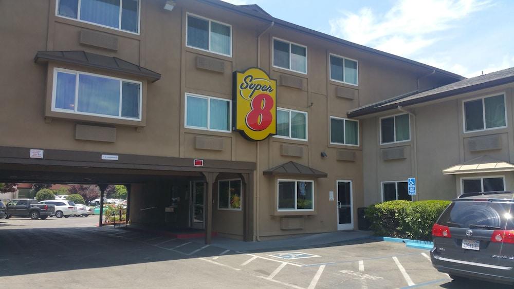 Super 8 By Wyndham Sacramento Carmichael Exterior foto