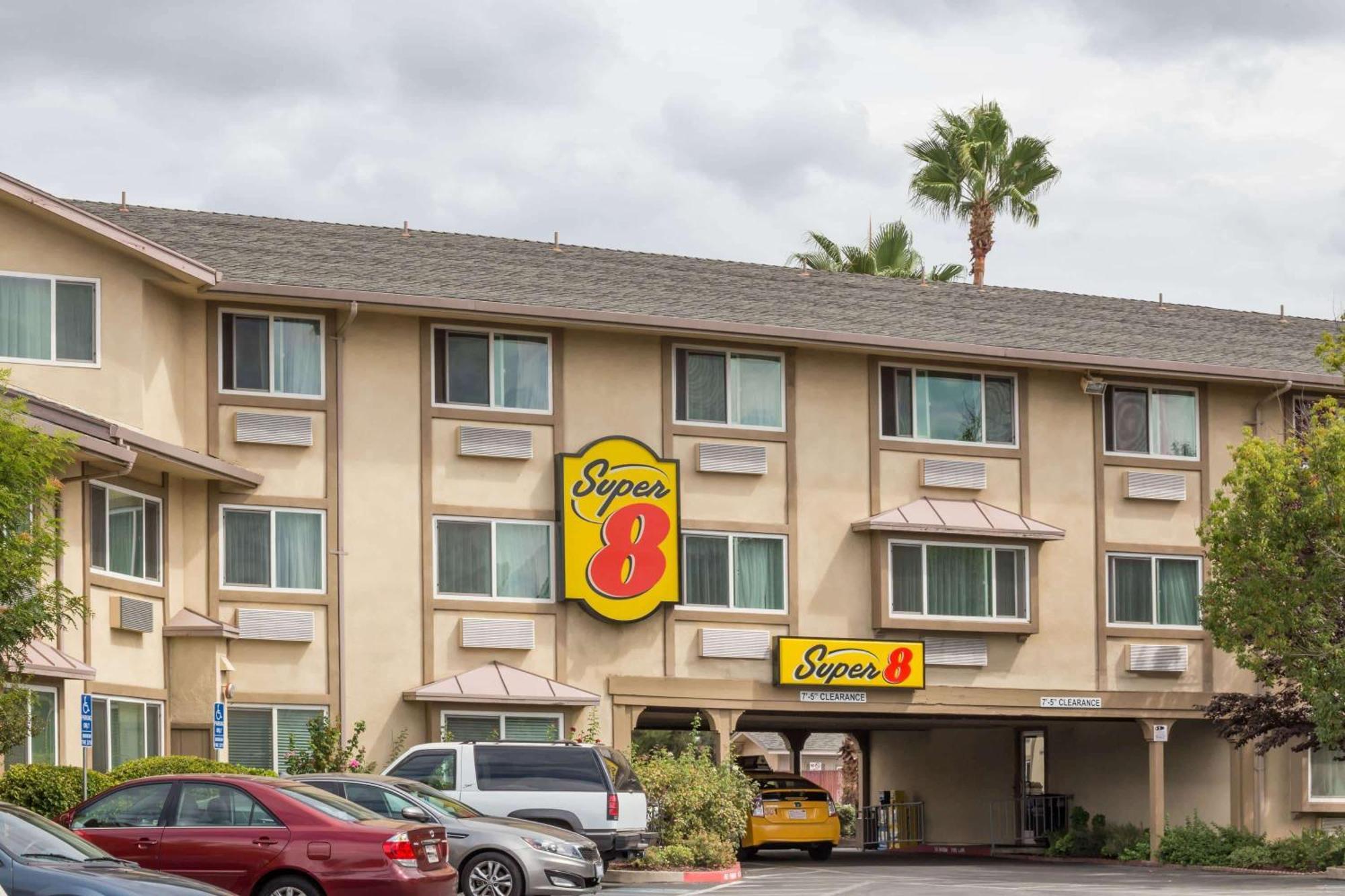 Super 8 By Wyndham Sacramento Carmichael Exterior foto